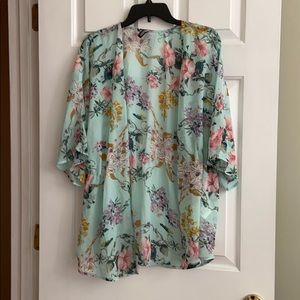 H&M Divided Floral Kimono Size Small